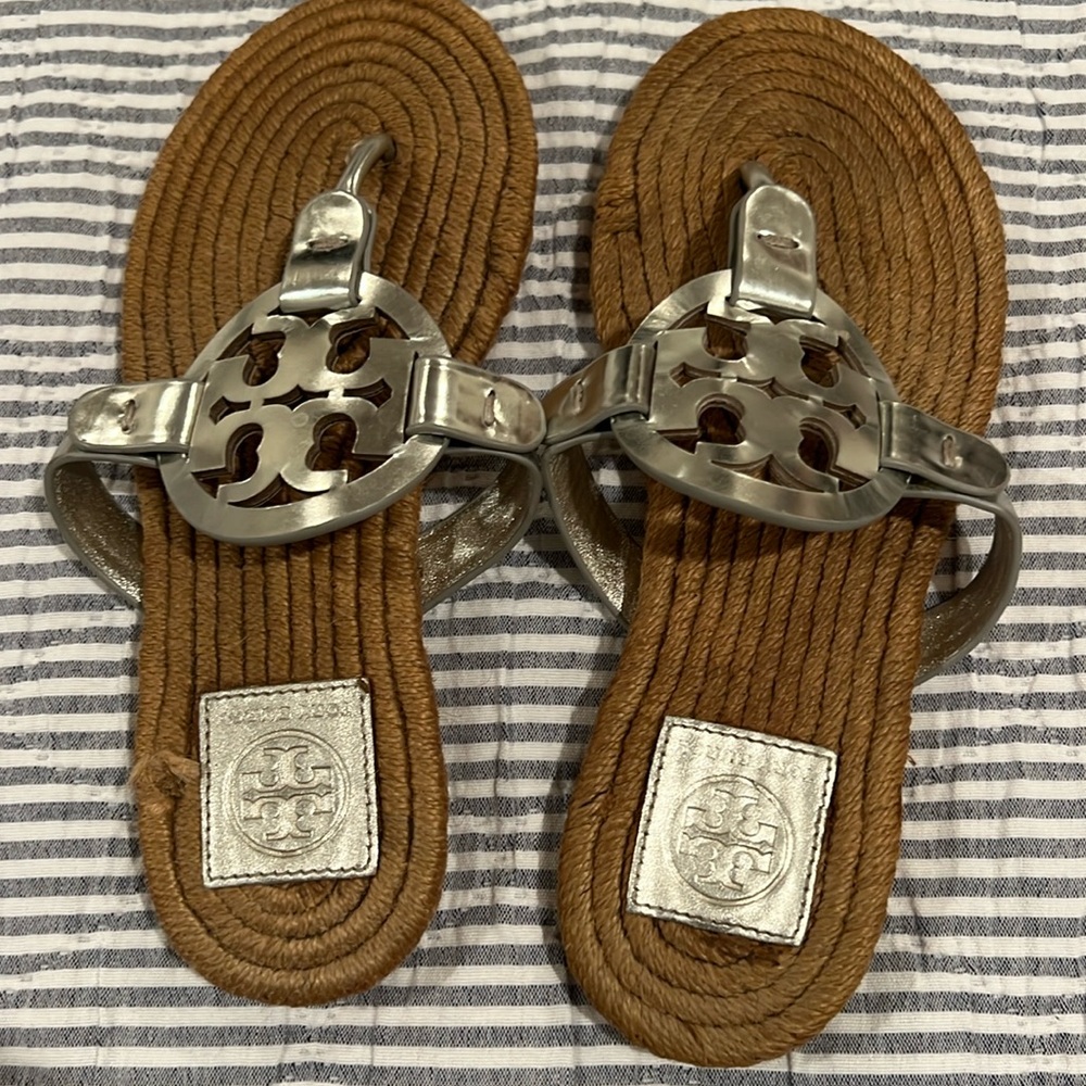 Tory Butch flip flops